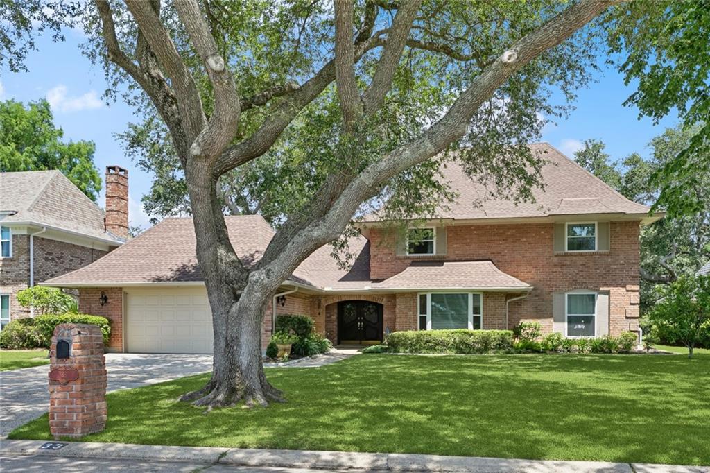 33 CHATEAU DU JARDIN Drive