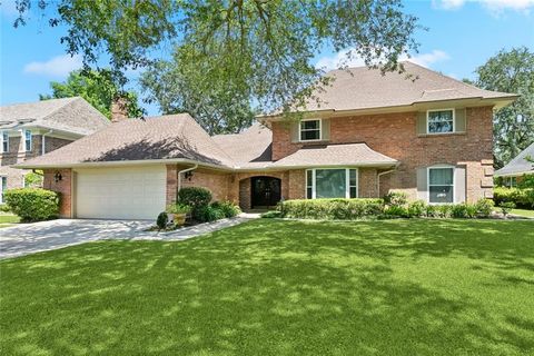 33 CHATEAU DU JARDIN Drive Kenner LA 70062