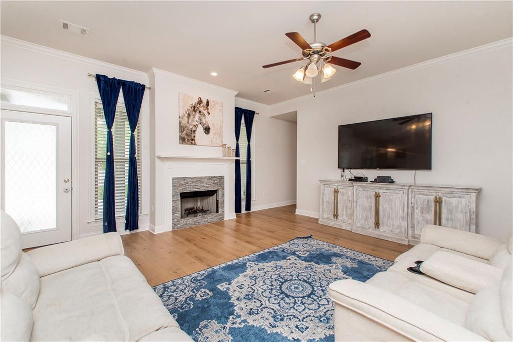 201 BELLE POINTE Drive