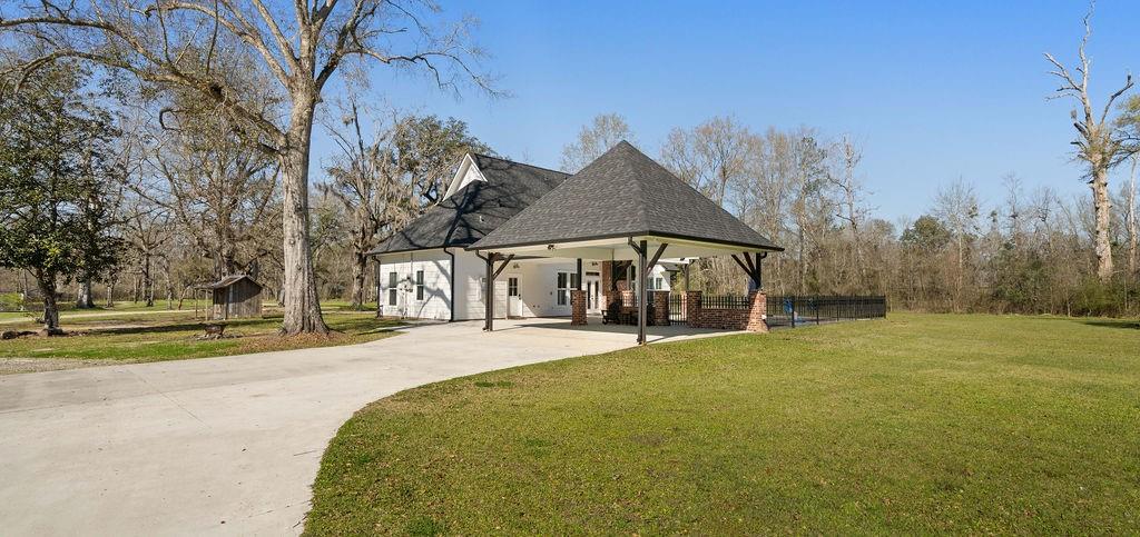 Springfield, Louisiana 70462, United States, 3 Bedrooms Bedrooms, ,4 BathroomsBathrooms,Residential,Pending,93993