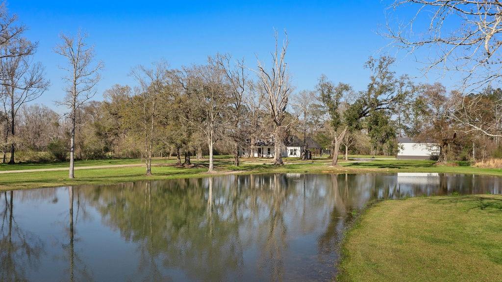 Springfield, Louisiana 70462, United States, 3 Bedrooms Bedrooms, ,4 BathroomsBathrooms,Residential,Pending,93993