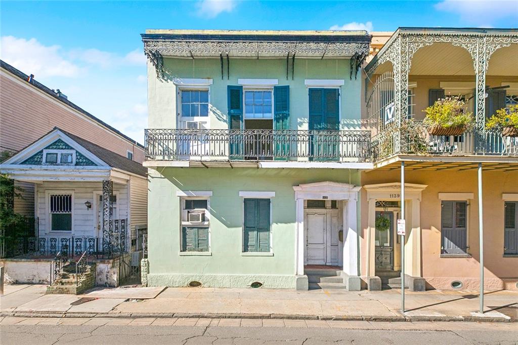 1131 37 BOURBON Street