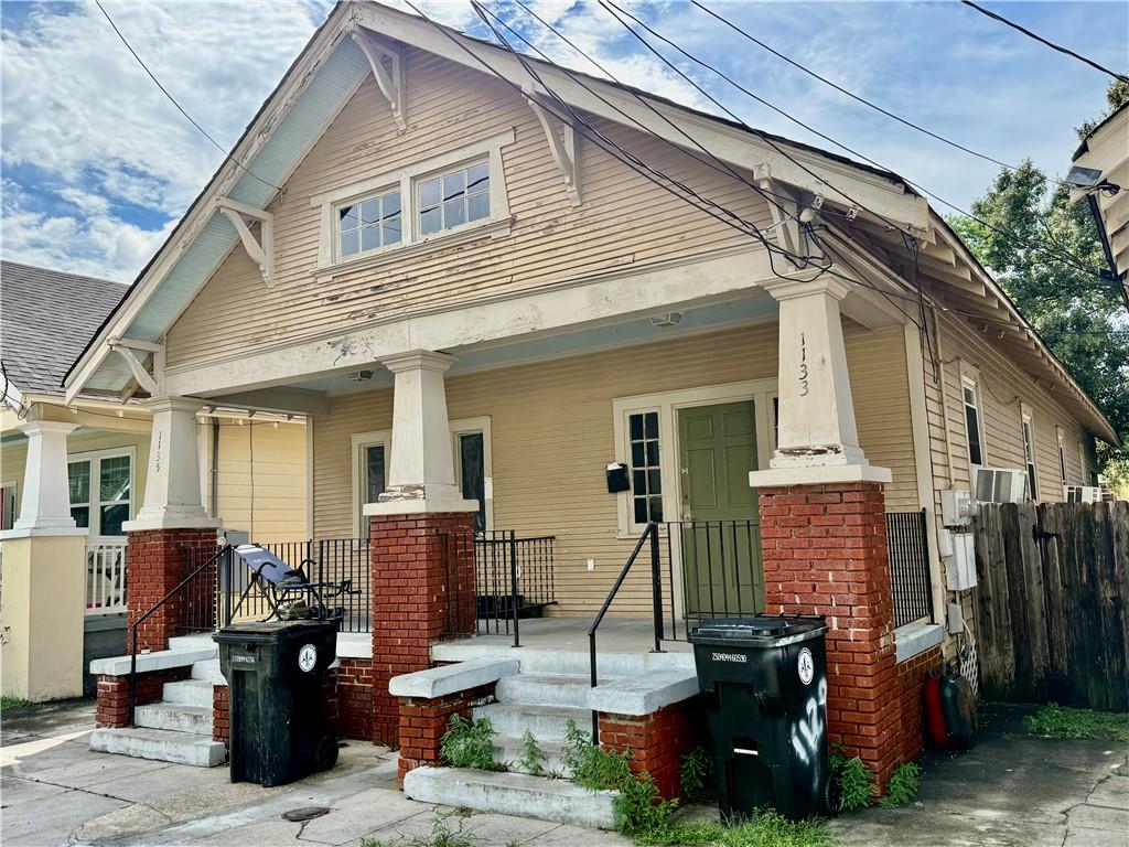 1133-35 BELLEVILLE Street