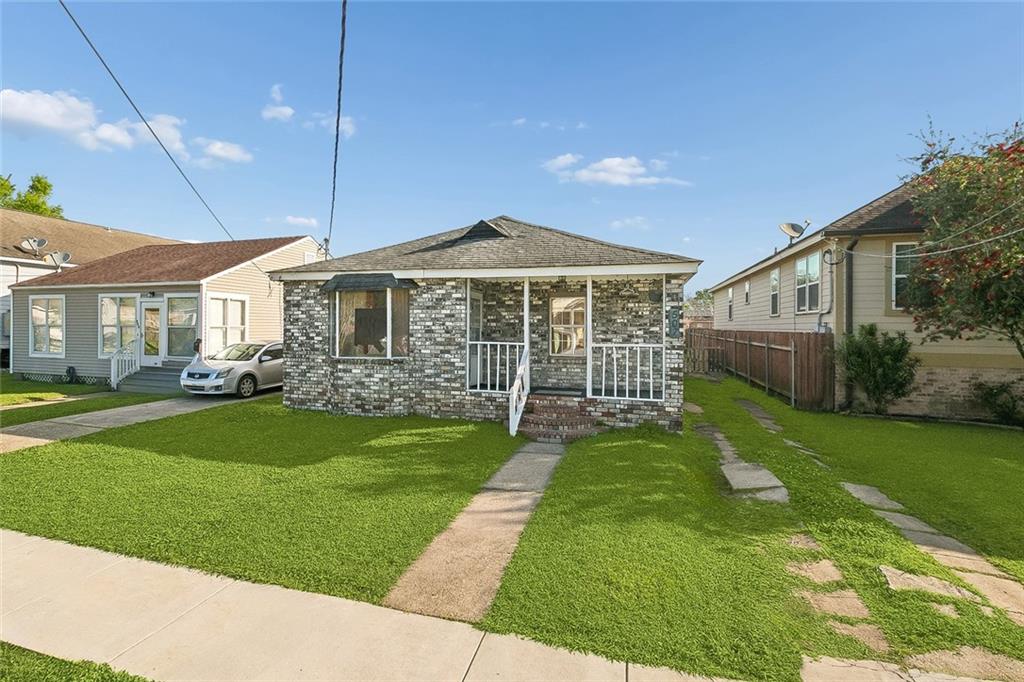 507 WARRINGTON Drive