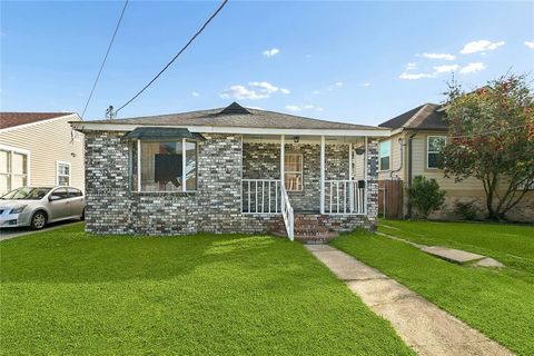 507 WARRINGTON Drive New Orleans LA 70122