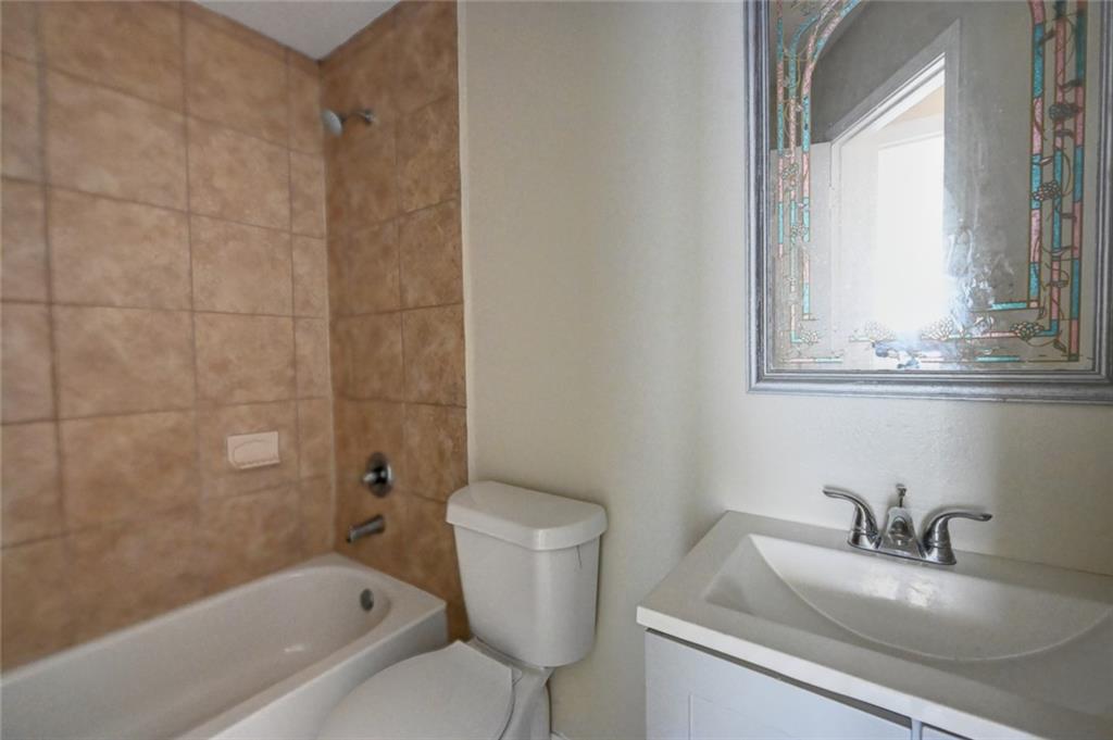 New Orleans, Louisiana 70128, United States, 3 Bedrooms Bedrooms, ,2 BathroomsBathrooms,Residential,Active,231608