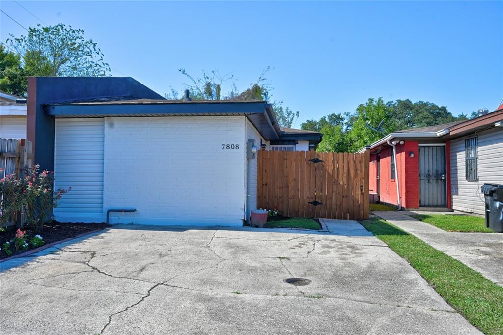 New Orleans, Louisiana 70128, United States, 3 Bedrooms Bedrooms, ,2 BathroomsBathrooms,Residential,Active,231608