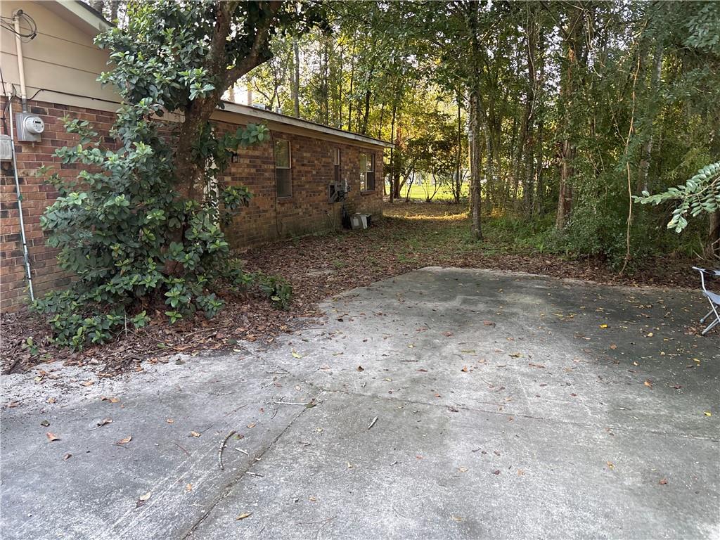 325 HUNTINGTON Drive