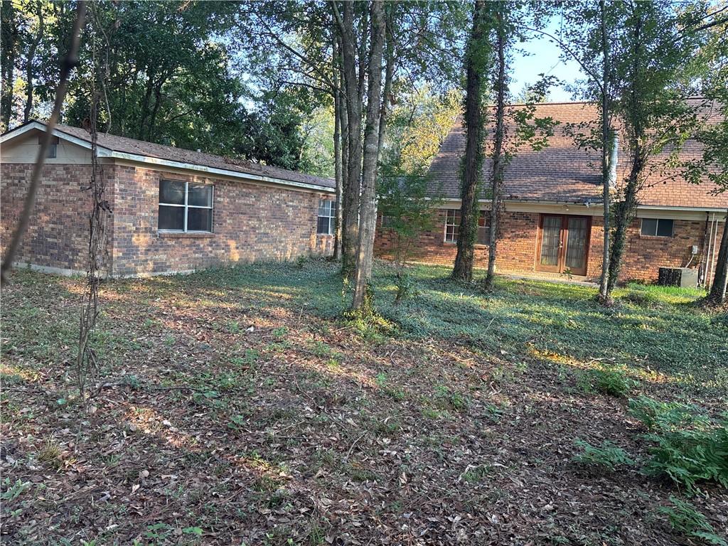 325 HUNTINGTON Drive