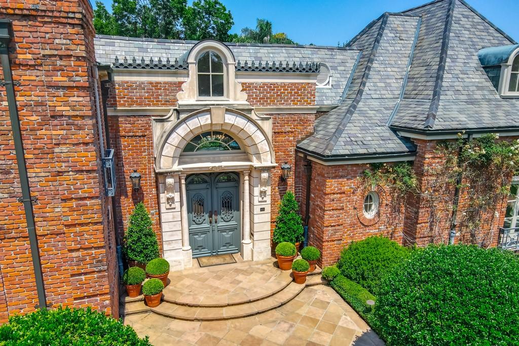 120 AUDUBON Boulevard