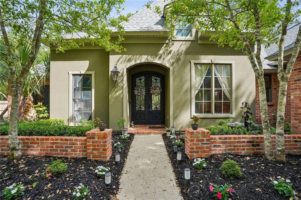 1048 WHITETAIL Drive