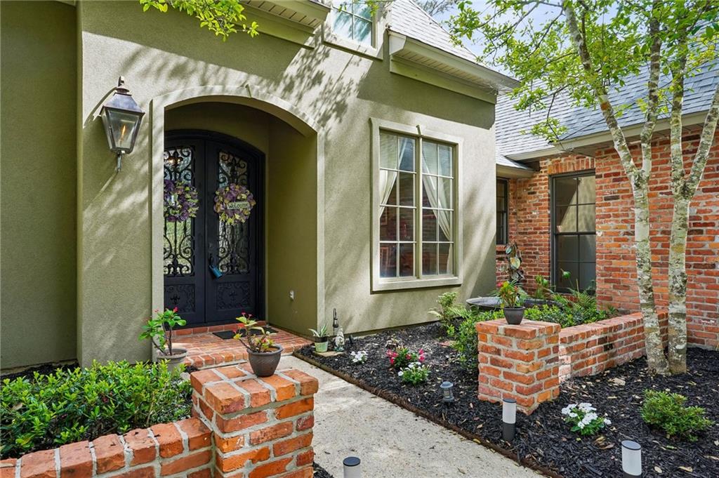 1048 WHITETAIL Drive