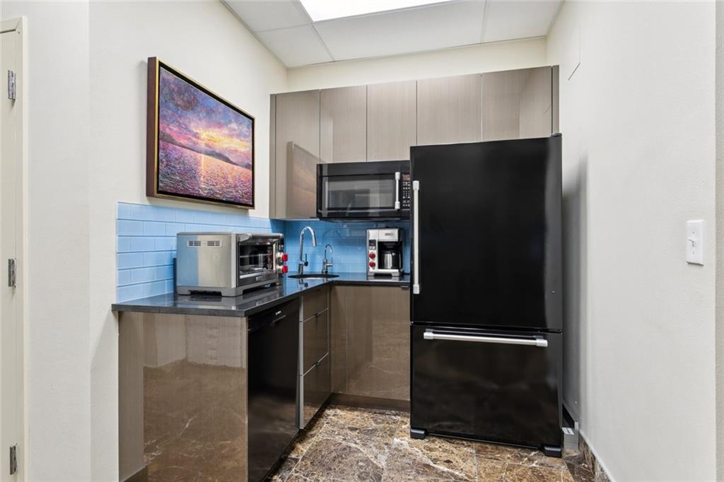 821 PERDIDO Street 100