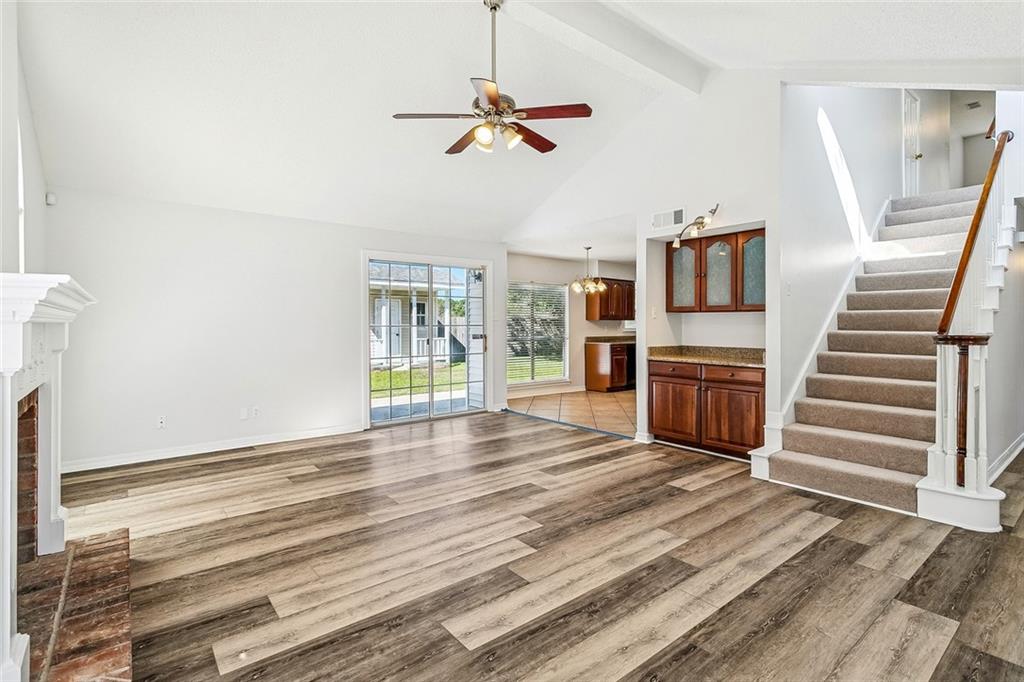 127 HONEYWOOD Drive