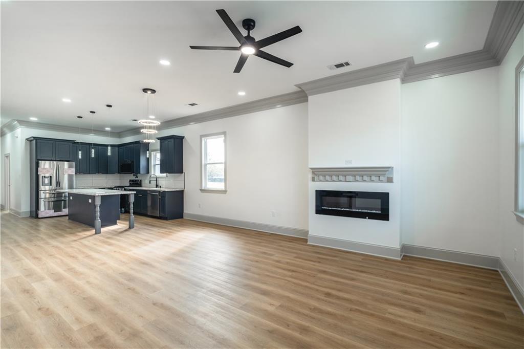 2917 PALMETTO Street