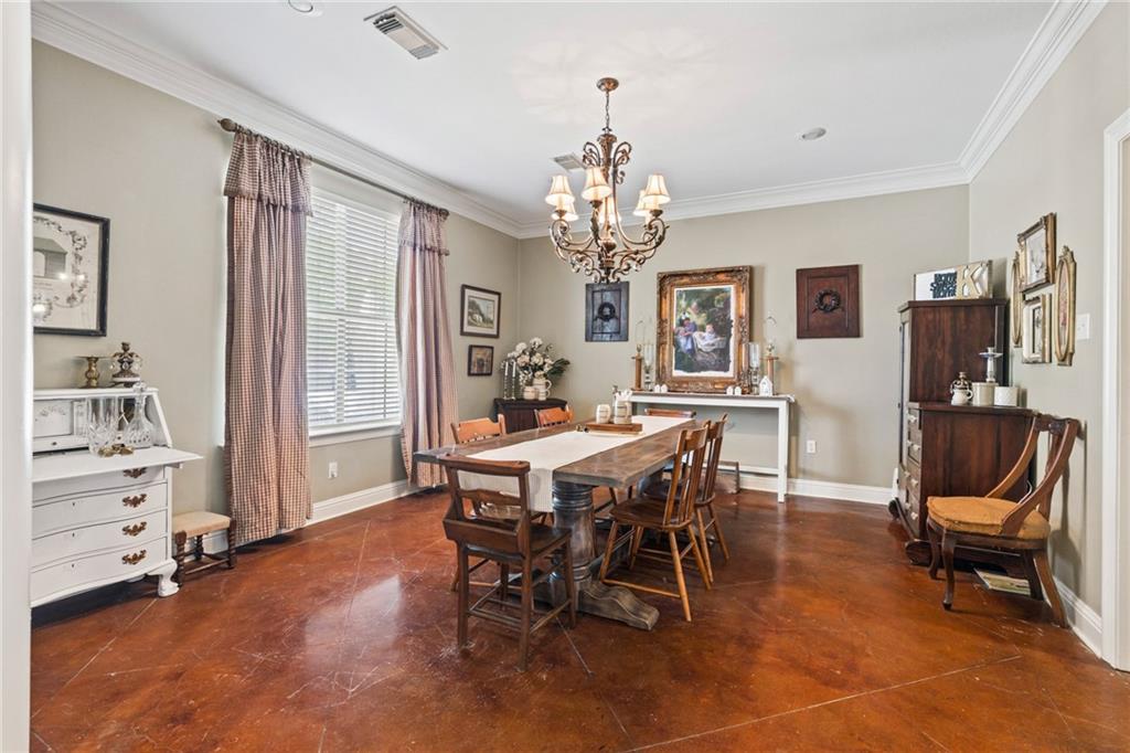 1213 RUE DEGAS