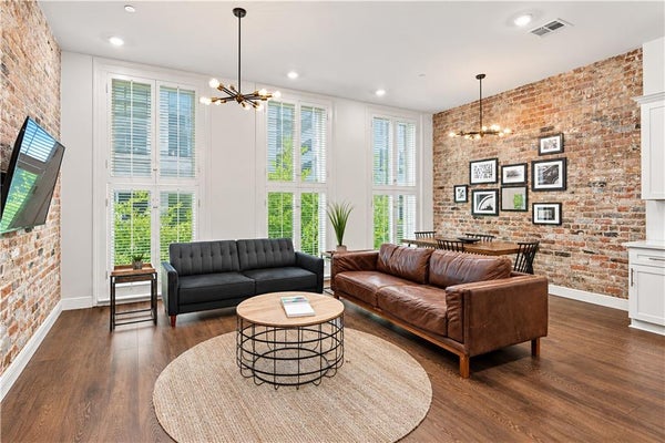 336 CAMP ST # 201, NEW ORLEANS, LA 70130 - Image 69d1becde1fecf0af2ddac344900e88d/160881987