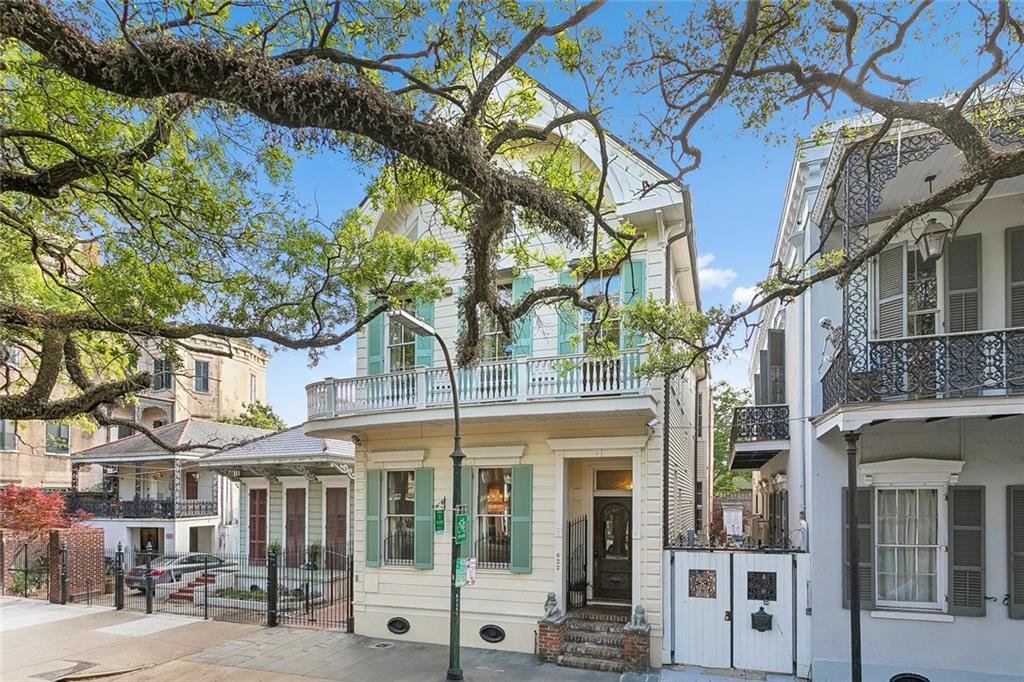 622 ESPLANADE Avenue