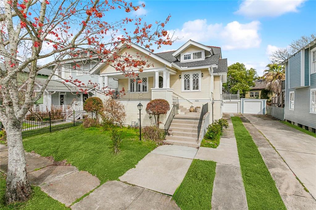 Photo 1 of 31 — 4423-4425 S JOHNSON Street, New Orleans, LA 70125