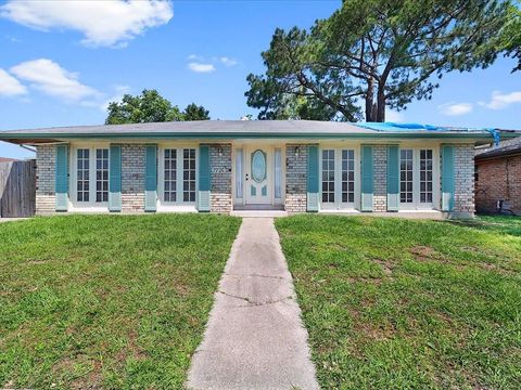 6731 Coventry St, New Orleans, LA 70126 - MLS#: 2440686