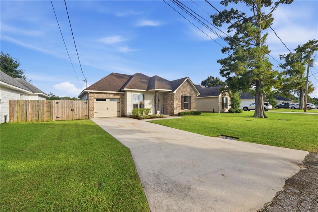 503 LAUVE Lane