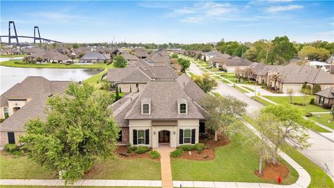 402 LAC CALCASIEU Drive Luling LA 70070