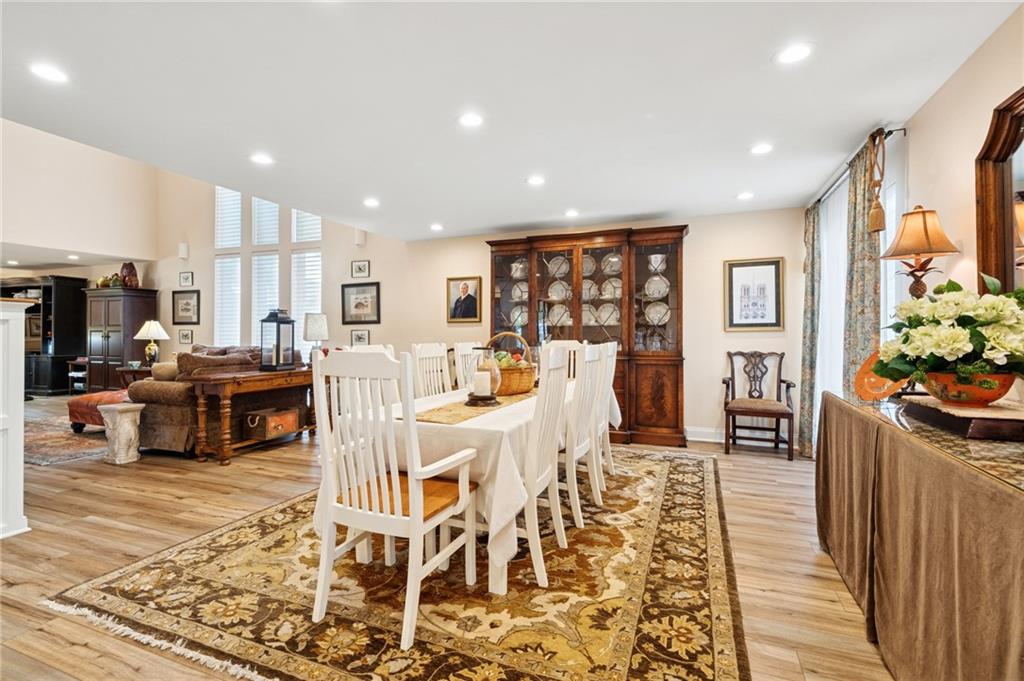 4620 E SAINT BERNARD Highway