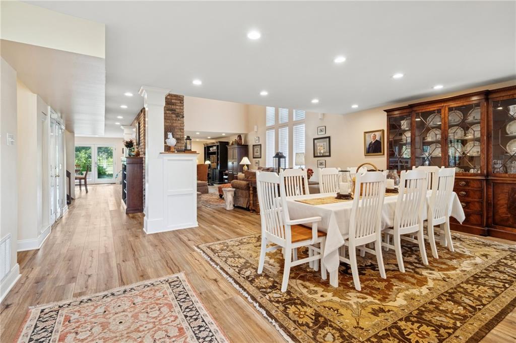 4620 E SAINT BERNARD Highway