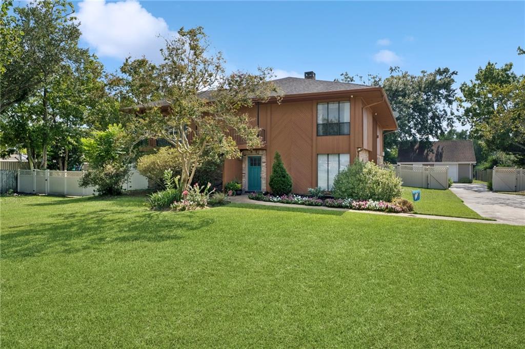 4620 E SAINT BERNARD Highway