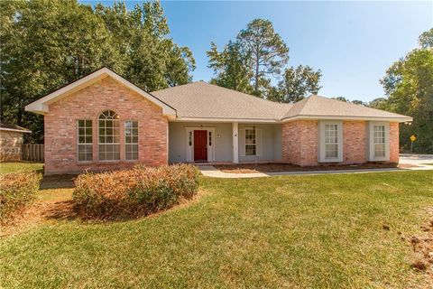105 CHEROKEE Drive Abita Springs LA 70420