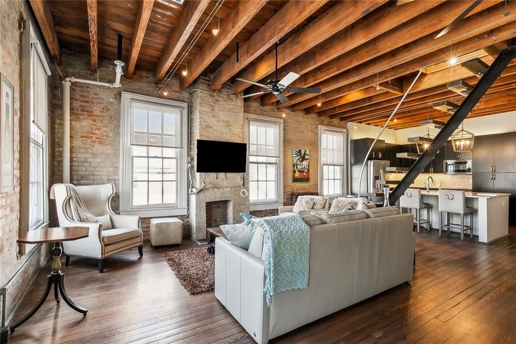 1140 DECATUR Street 5