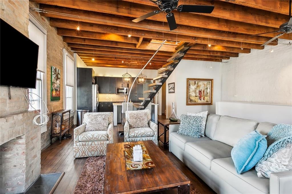 1140 DECATUR Street 5