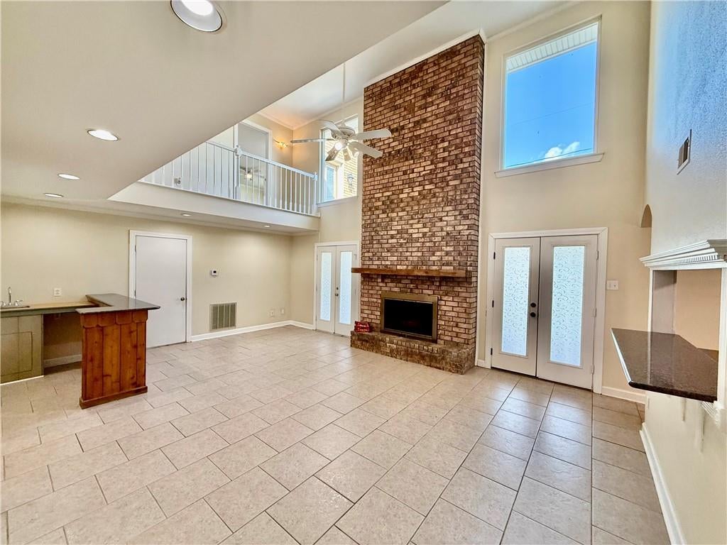 3001 GOLDEN Drive