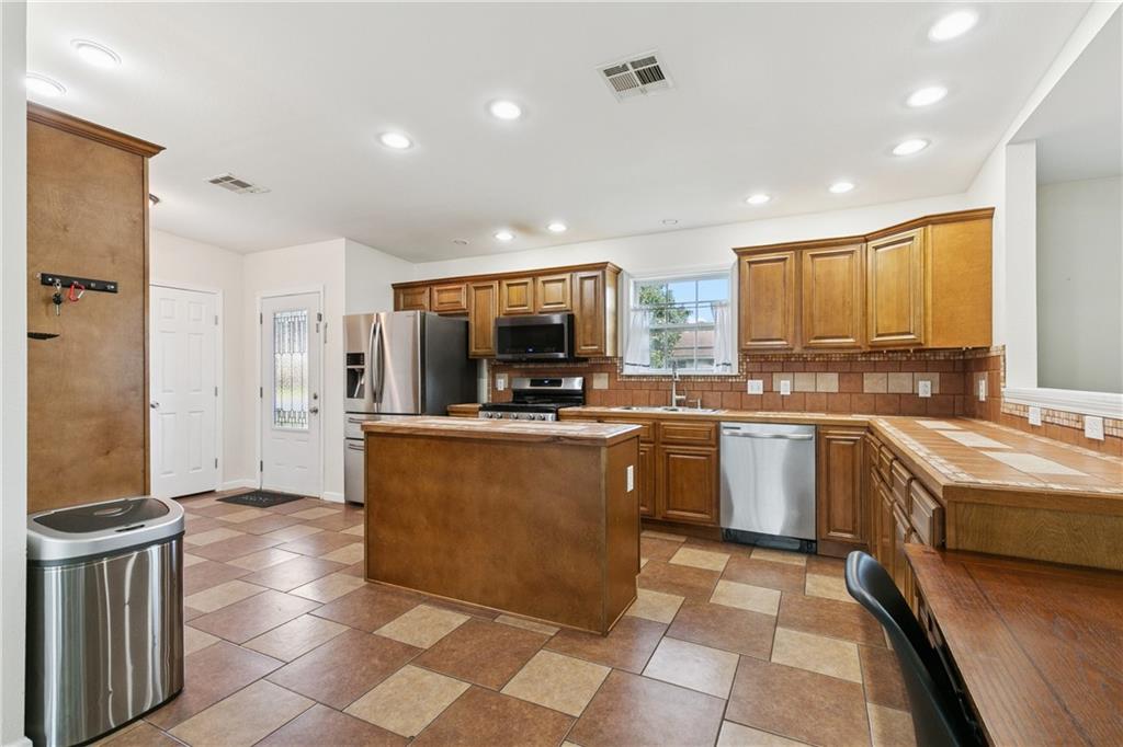 312 W ST JEAN BAPTIST DR Drive