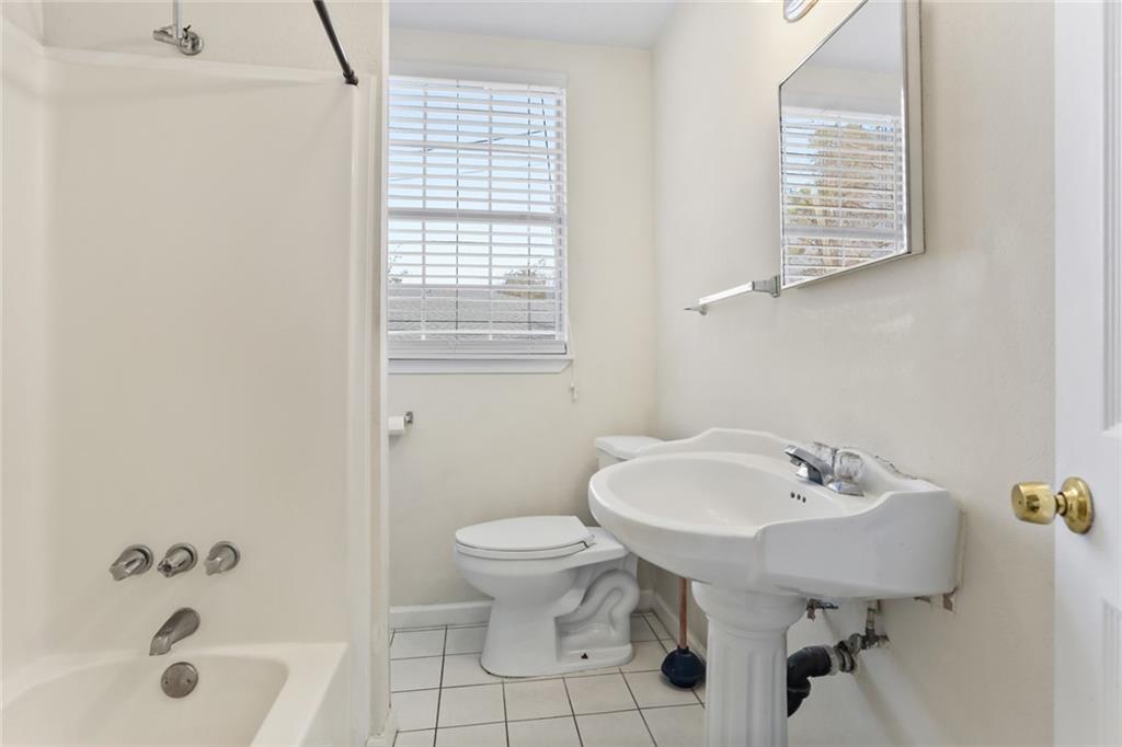 Mandeville, Louisiana 70448, United States, 2 Bedrooms Bedrooms, ,2 BathroomsBathrooms,Residential,Active,7645