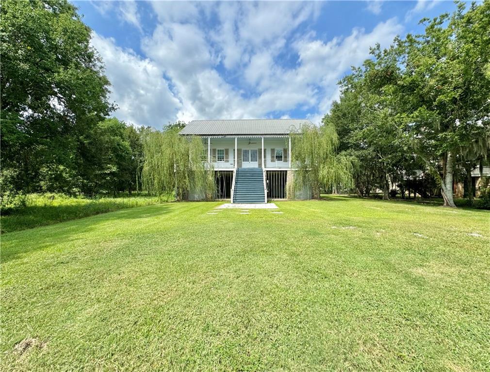 110 MULBERRY Avenue