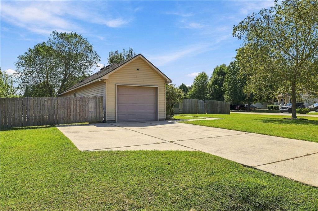 28436 HOLIDAY Drive