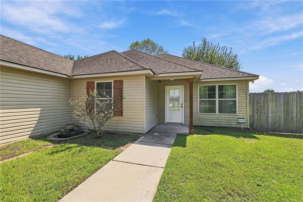 28436 HOLIDAY Drive