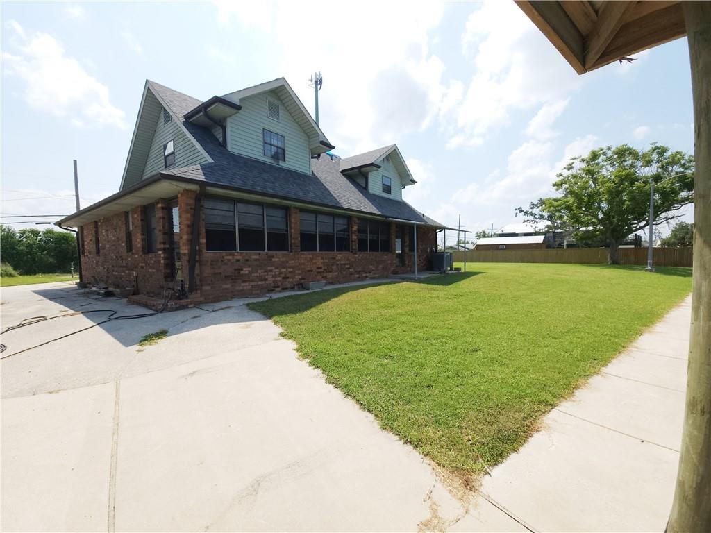 Photo 7 of 41 of 4304 JEAN LAFITTE Boulevard house