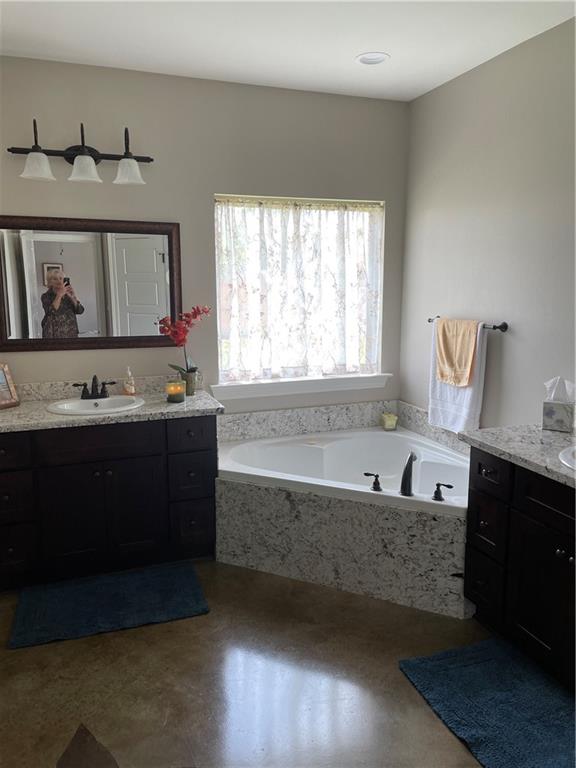 Ponchatoula, Louisiana 70454, United States, 3 Bedrooms Bedrooms, ,2 BathroomsBathrooms,Residential,Pending,58262