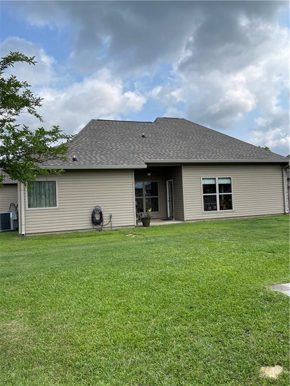 Ponchatoula, Louisiana 70454, United States, 3 Bedrooms Bedrooms, ,2 BathroomsBathrooms,Residential,Pending,58262