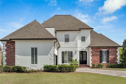 150 PINEHURST Court New Orleans LA 70128