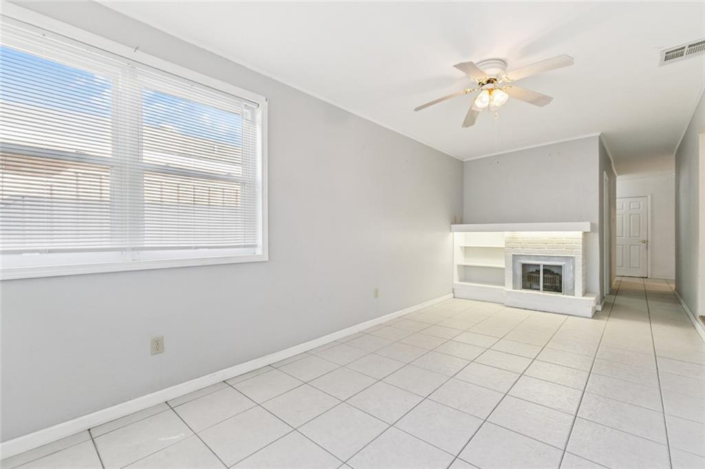 414 W CELESTINE Street