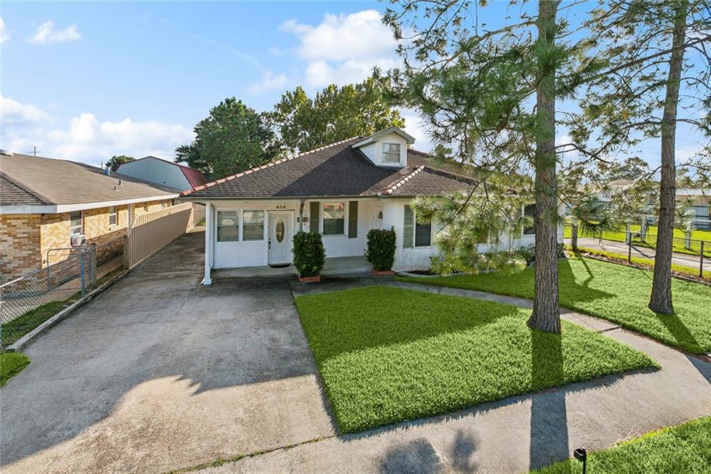 414 W CELESTINE Street