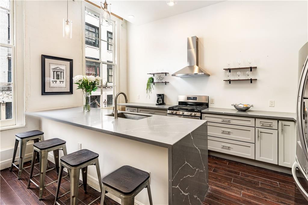 210 DECATUR Street 401