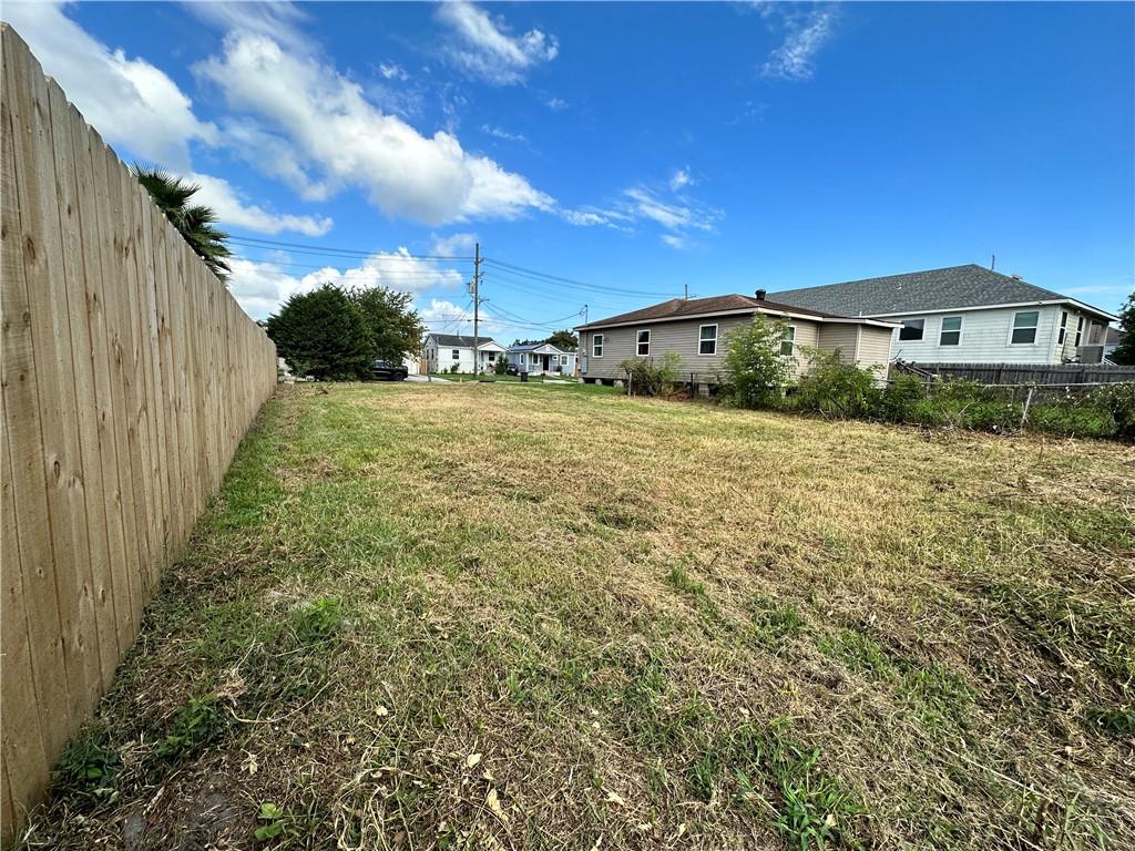 6017 WARRINGTON Drive