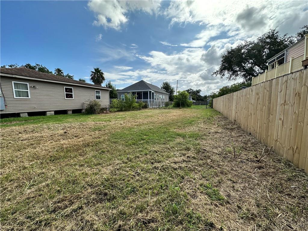 6017 WARRINGTON Drive