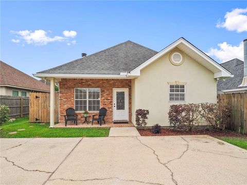 78 HOLLYCREST Boulevard Covington LA 70433