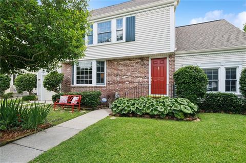 Photo of 12 MARYLAND Drive, New Orleans, LA 70124 (MLS # 2558871)