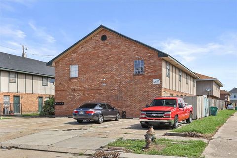 1657 GARY Court Gretna LA 70056